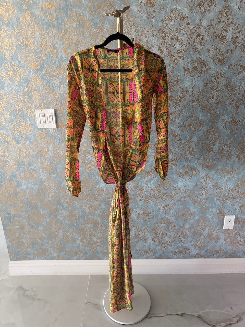 Boohoo Yellow Paisley Print Tie-Front Top